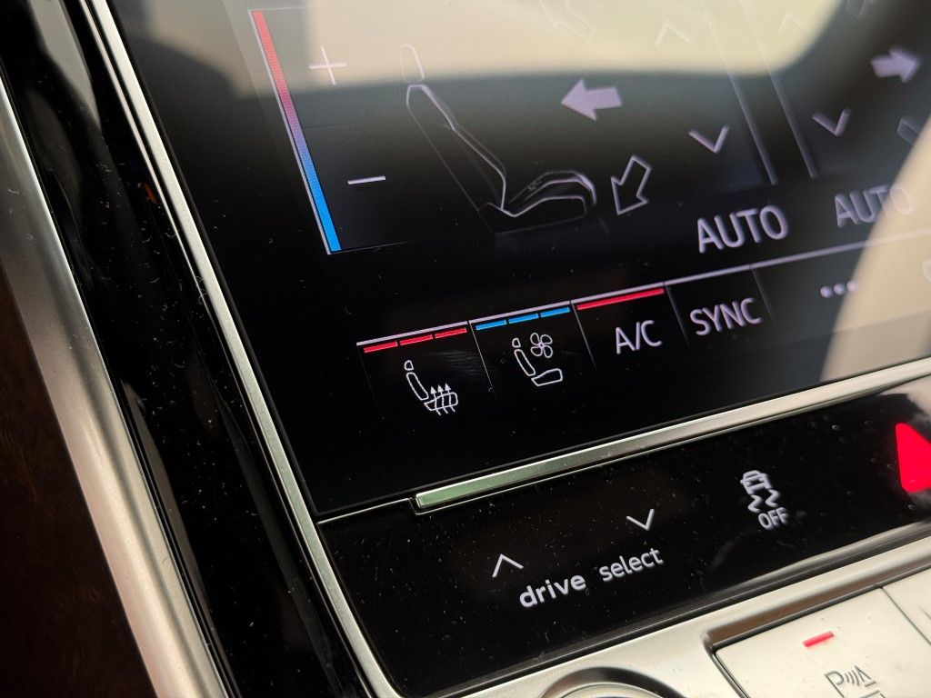 2025 Audi A8 Base - Photo 46