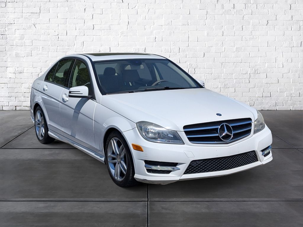 White 2014 Mercedes-Benz C-Class Sedan 7-Speed Automatic