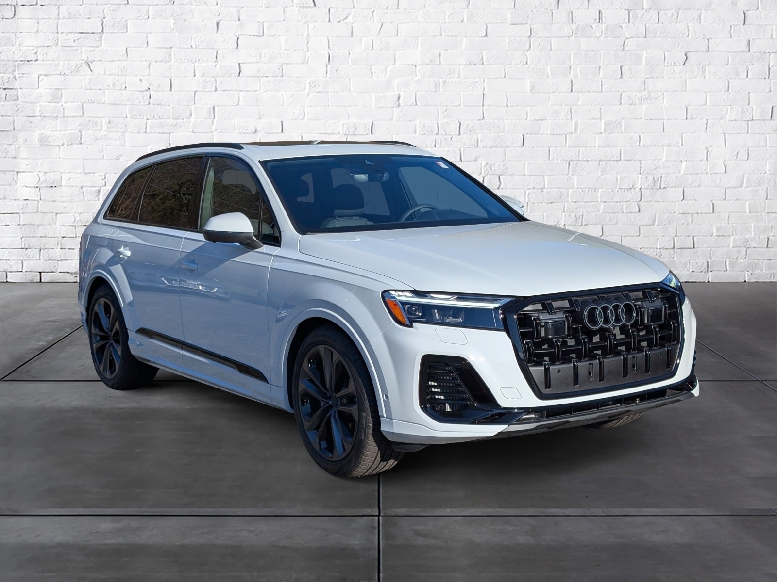 White 2026 Audi Q7 quattro Premium Plus 55 TFSI SUV / Crossover All-Wheel Drive 8-Speed Automatic