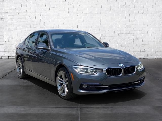 Used 2018 BMW 3 Series 330i with VIN WBA8D9C54JA013541 for sale in Chattanooga, TN