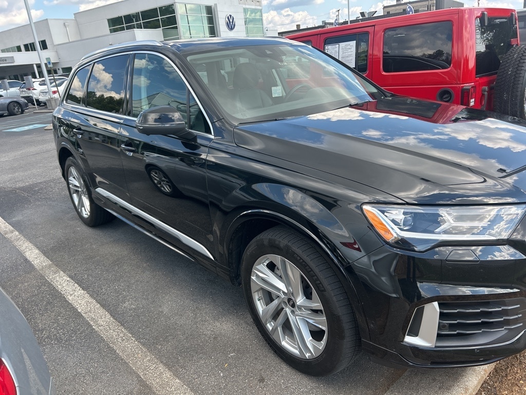 2022 Audi Q7 55 Premium Plus