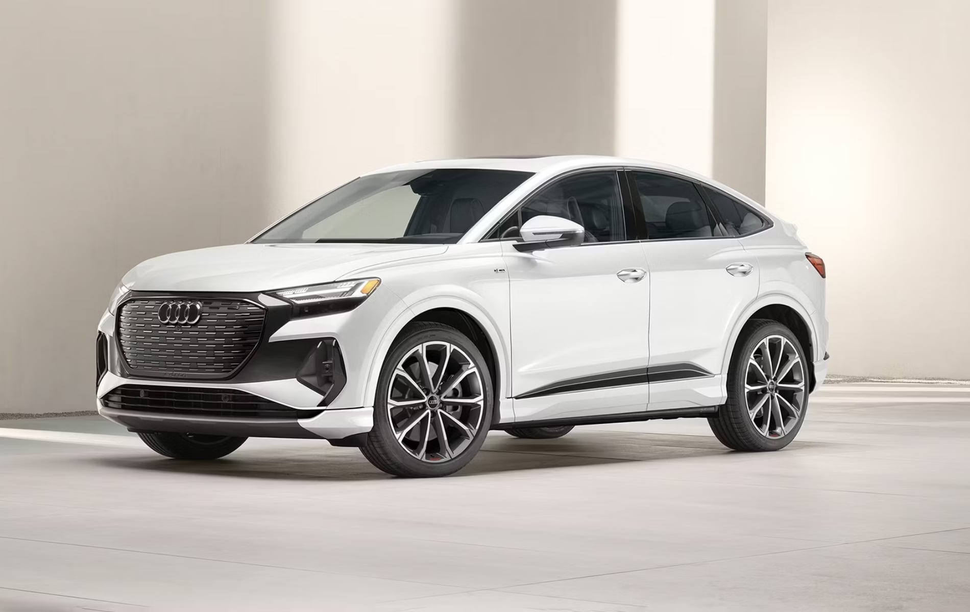 Audi%20Q4%20Sportback%20E-Tron%20%E2%80%93%20Small%20But%20Mighty.jpg