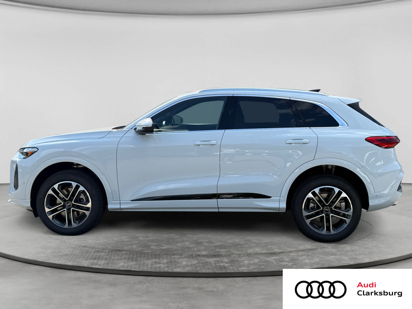 2026 Audi Q5 Premium Plus - Photo 8