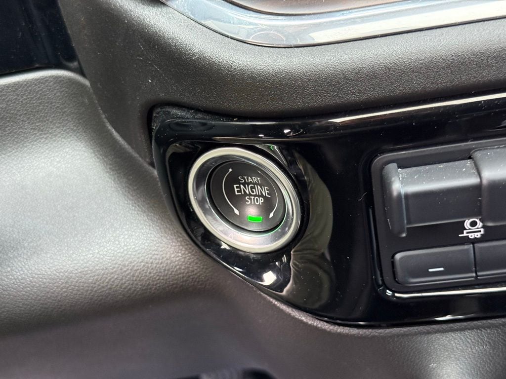 2024 GMC Sierra 2500HD SLT - Photo 31