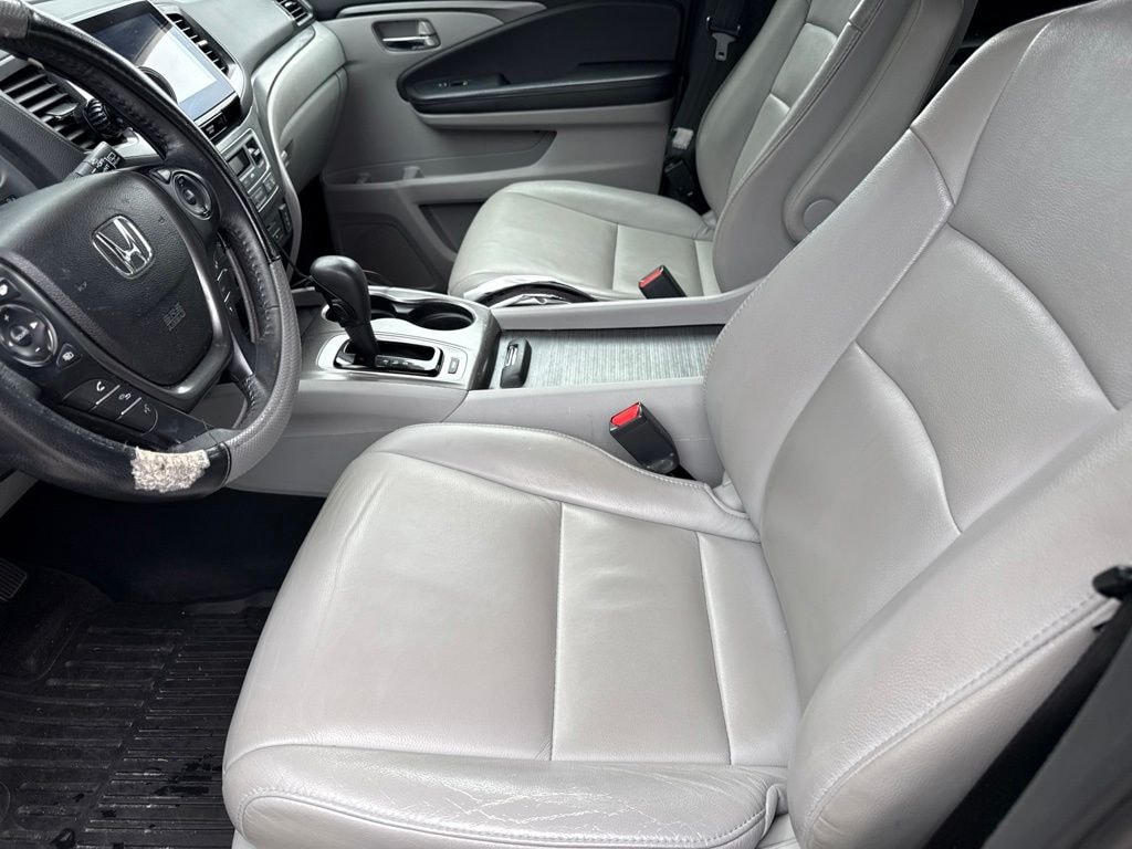 Used 2016 Honda Pilot EX-L w/RES FWD SUV