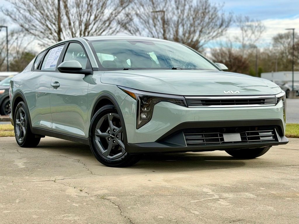 Used 2025 Kia K4 LXS Sedan