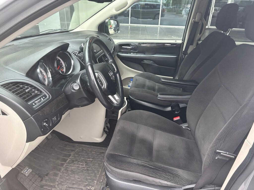 Used 2017 Dodge Grand Caravan SE Van