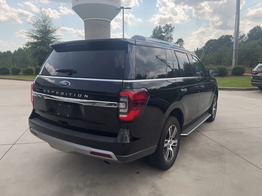 2023 Ford Expedition Limited photo 3