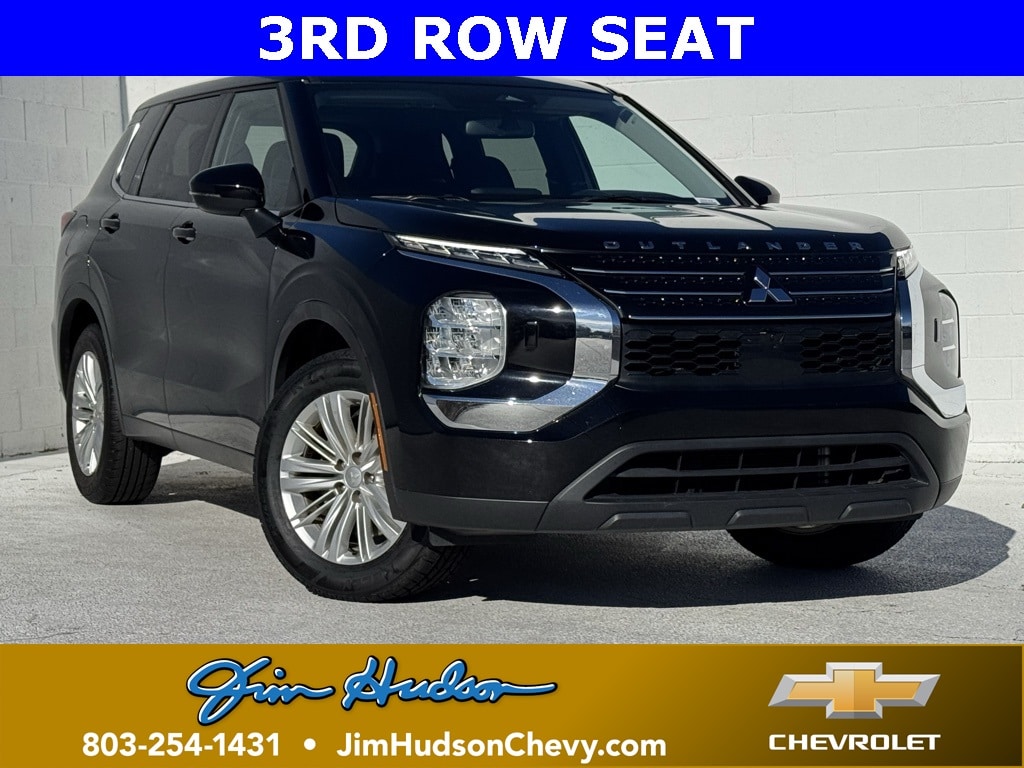 Used 2024 Mitsubishi Outlander ES SUV