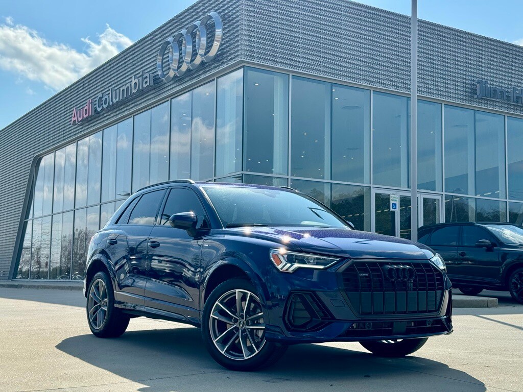 2025 Audi Q3 Premium S line photo 2