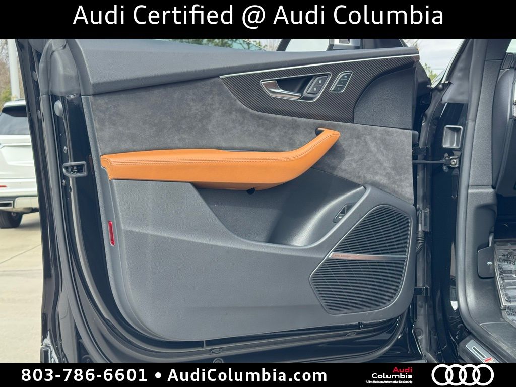 2022 Audi RS Q8 Base - Photo 19