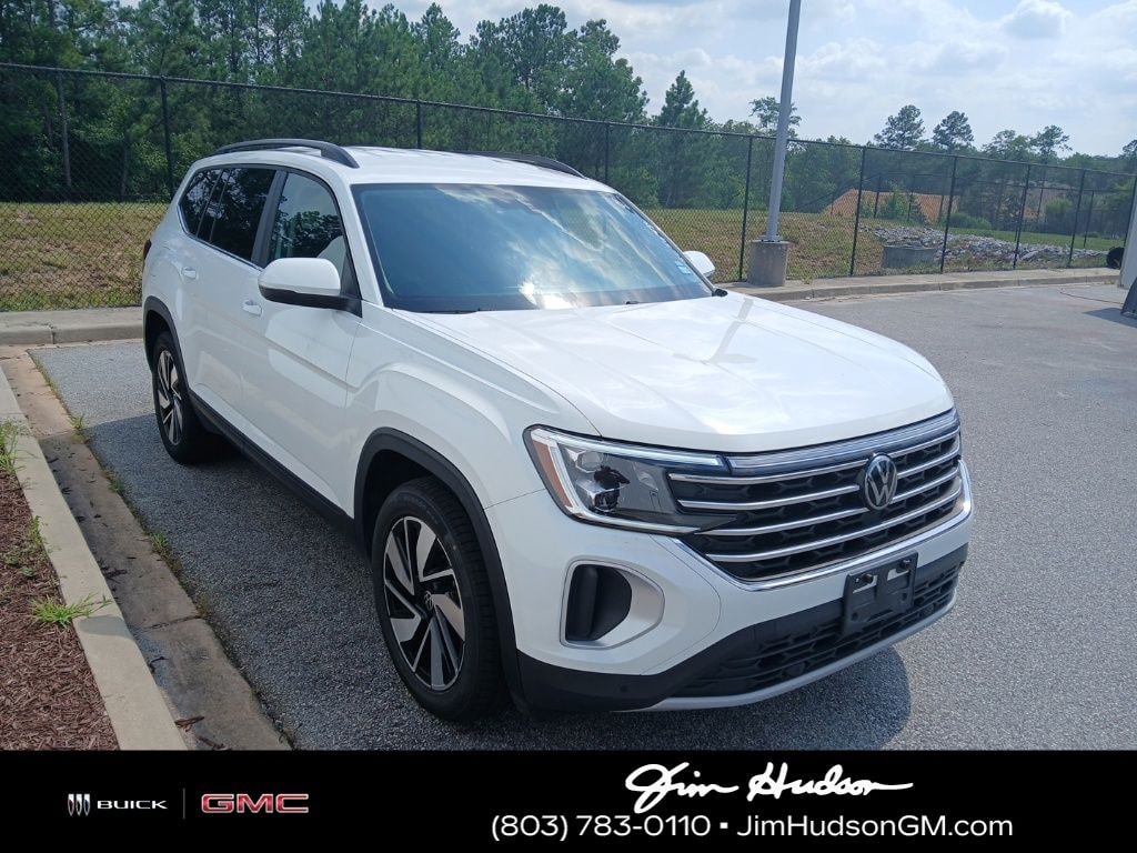 Used 2025 Volkswagen Atlas 2.0T SE w/Technology SUV