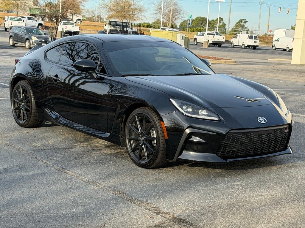 2023 Toyota GR86 Premium photo 2