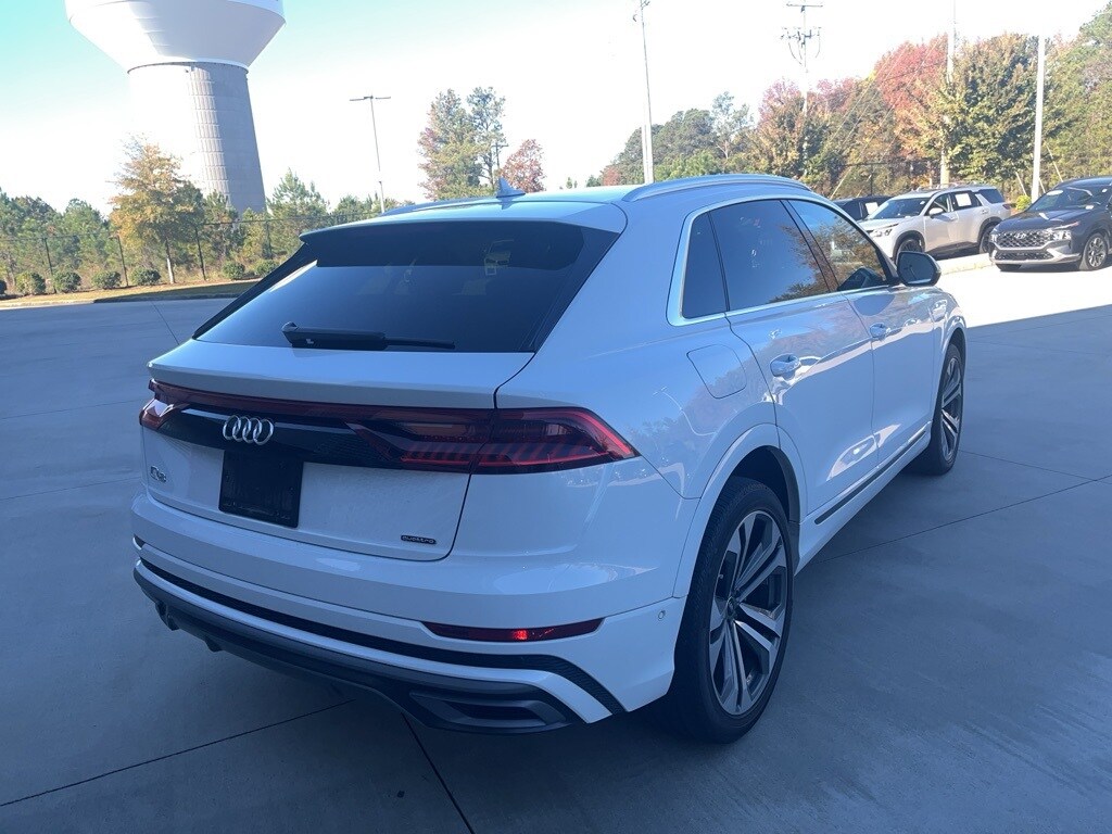 2022 Audi Q8 55 Premium Plus photo 4