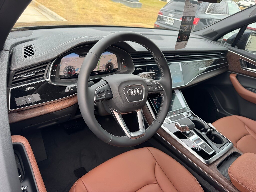 New 2026 Audi Q7 45 Premium SUV