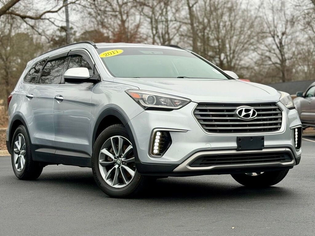 Used 2017 Hyundai Santa Fe SE SUV