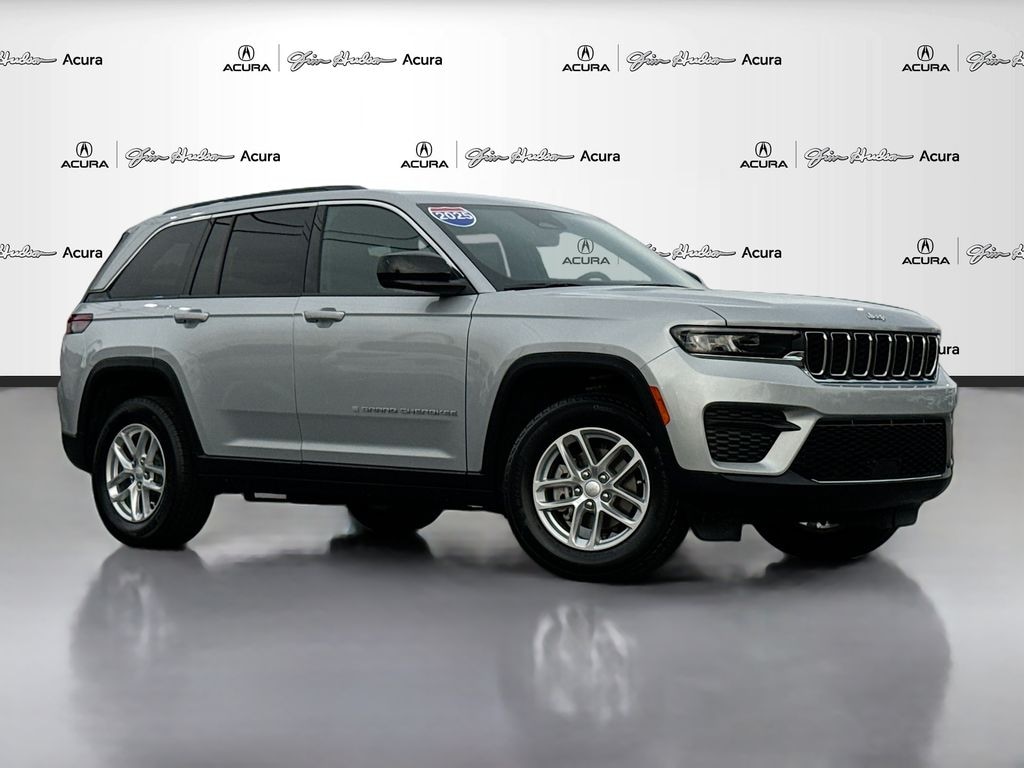 Used 2025 Jeep Grand Cherokee Laredo SUV