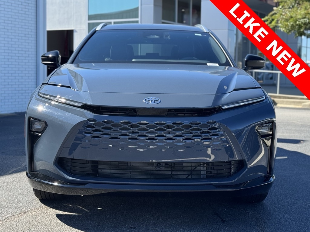 Used 2025 Toyota Crown Signia XLE SUV