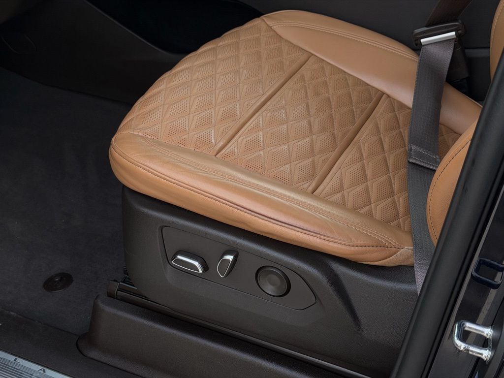 2023 Cadillac Escalade Premium Luxury - Photo 16