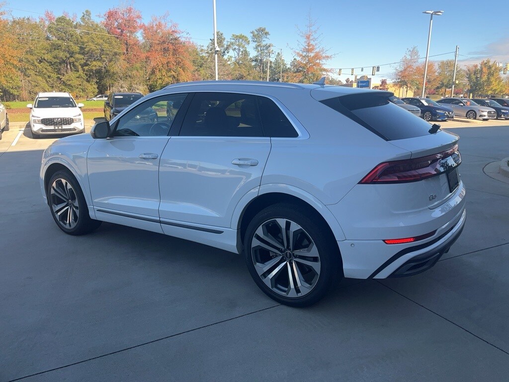 2022 Audi Q8 55 Premium Plus photo 3