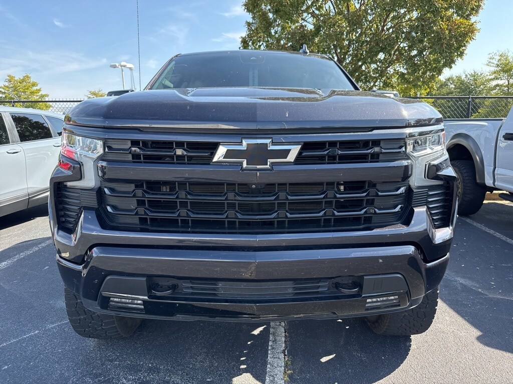 2023 Chevrolet Silverado 1500 RST photo 2
