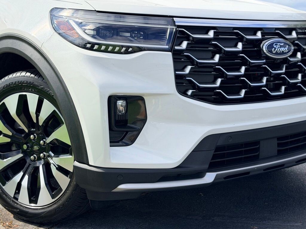 Used 2025 Ford Explorer Platinum SUV