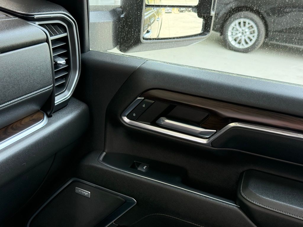 2024 GMC Sierra 2500HD SLT - Photo 35