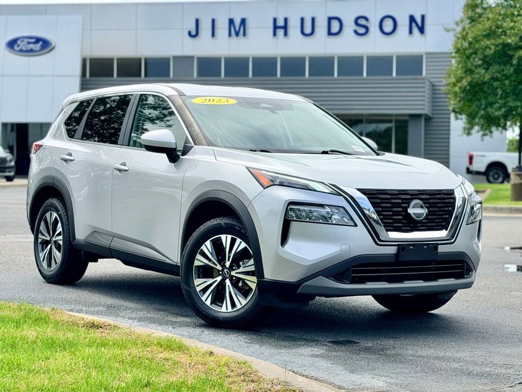 Used 2023 Nissan Rogue SV SUV