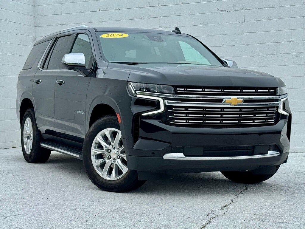 2024 Chevrolet Tahoe Premier photo 2