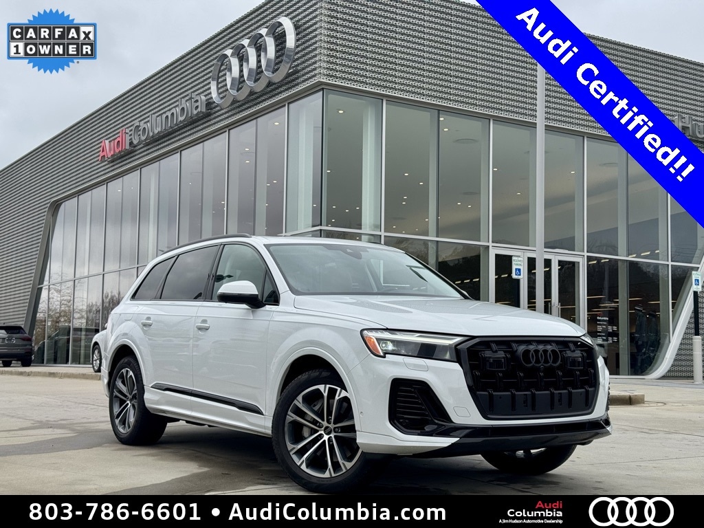 2025 Audi Q7 Premium's photo