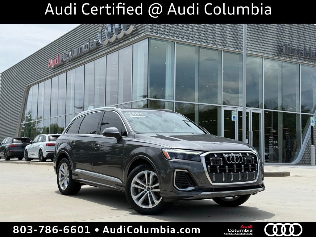 2025 Audi Q7 45 Premium Plus quattro Tiptronic's photo