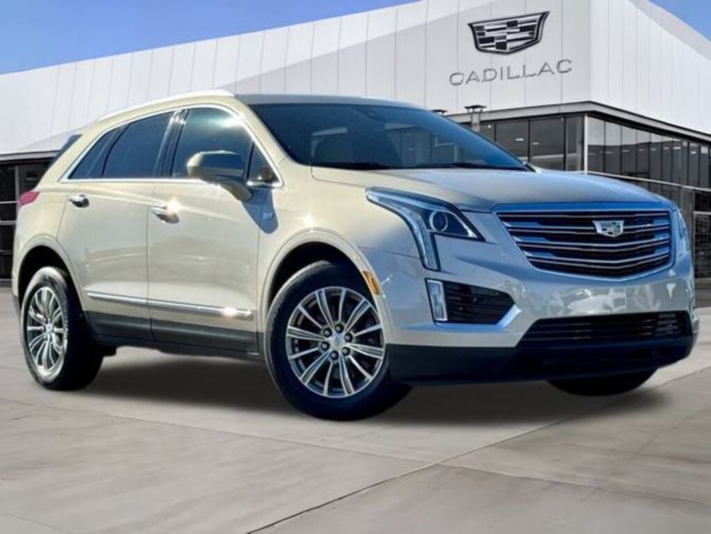 Used 2017 CADILLAC XT5 Luxury SUV