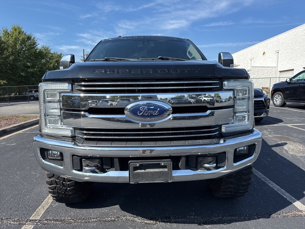 2018 Ford F-250 Lariat photo 2