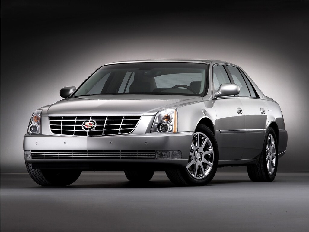 Used 2010 CADILLAC DTS Sedan