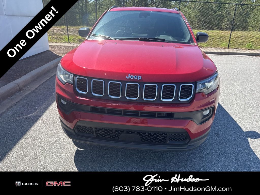 2025 Jeep Compass Latitude photo 2