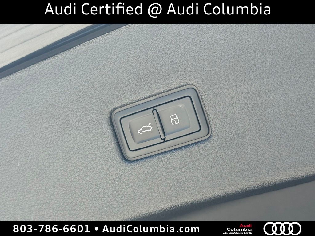 2025 Audi Q8 Premium Plus - Photo 18
