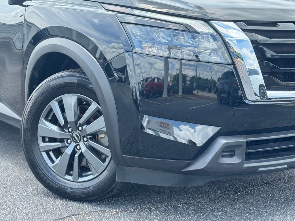 Used 2024 Nissan Pathfinder SV SUV