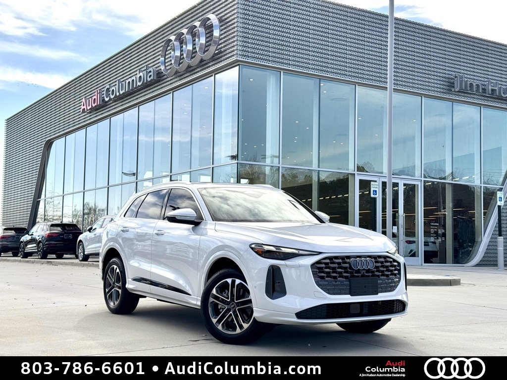 2025 Audi New Q5 Premium's photo