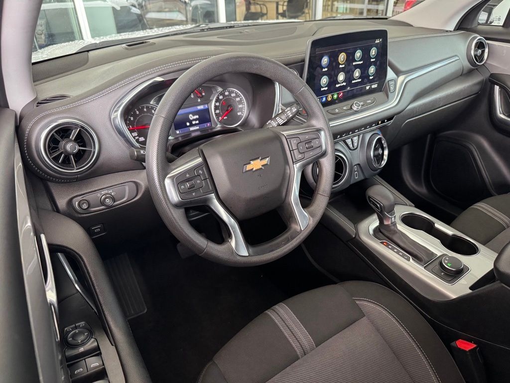 Used 2025 Chevrolet Blazer LT w/2LT SUV