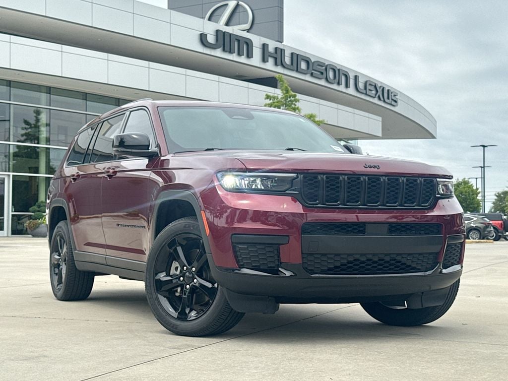 Used 2025 Jeep Grand Cherokee L Laredo SUV