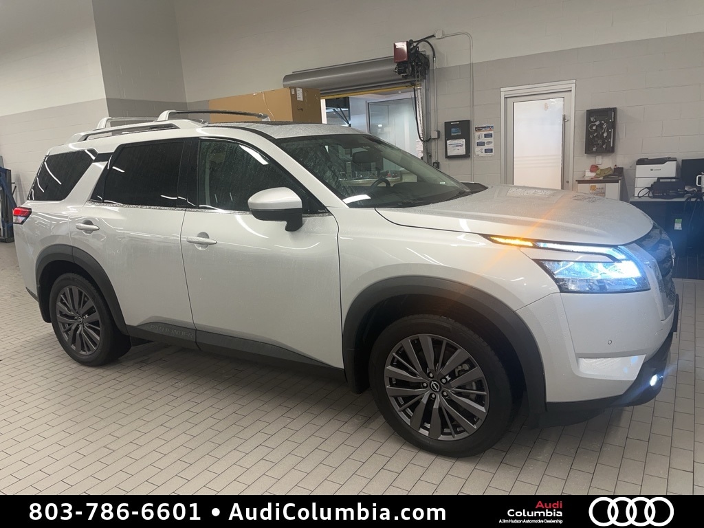 Used 2022 Nissan Pathfinder SL SUV