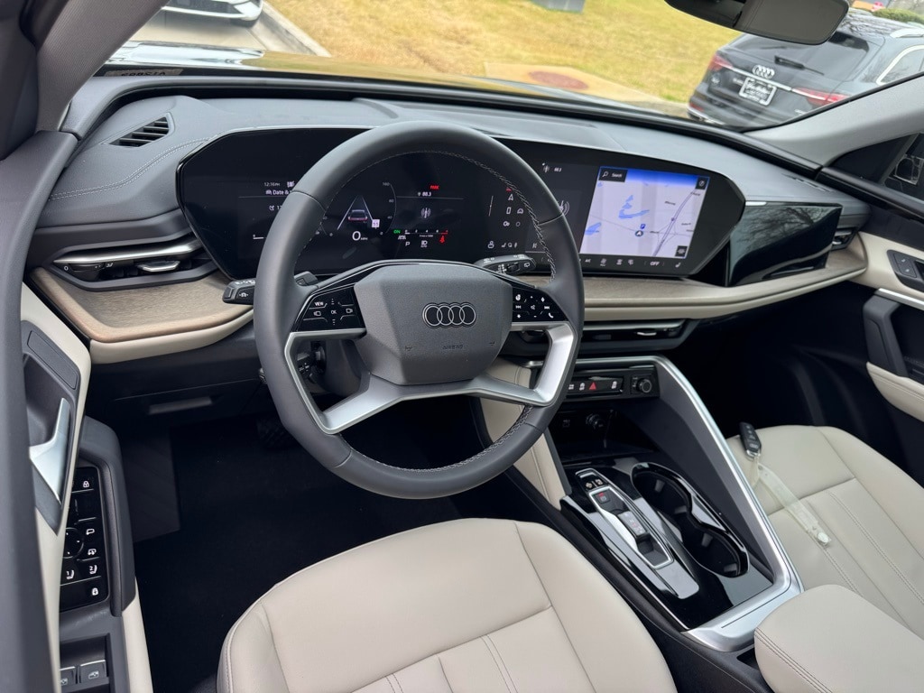 New 2025 Audi Q5 2.0T Premium SUV