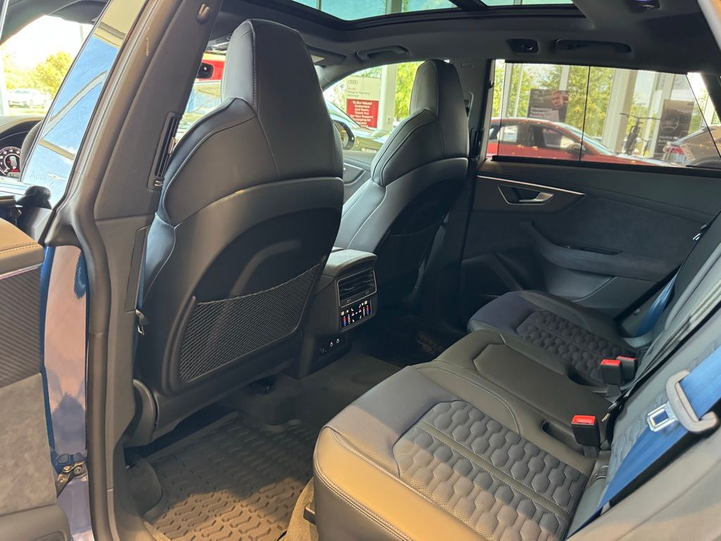 2026 Audi RS Q8 Base - Photo 24