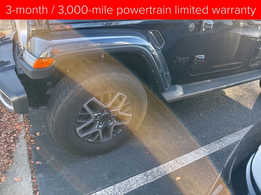 2025 Jeep Wrangler Sahara photo 3