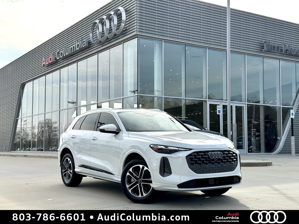 2025 Audi New Q5 Premium's photo