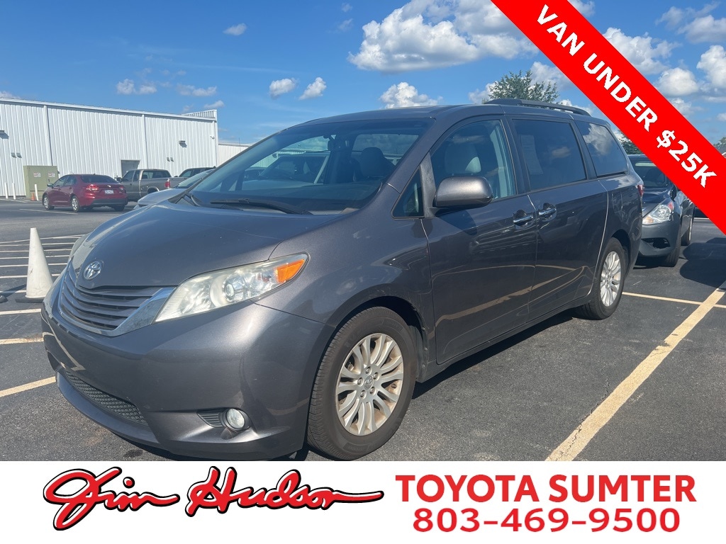 2016 Toyota Sienna XLE Premium 8 Passenger