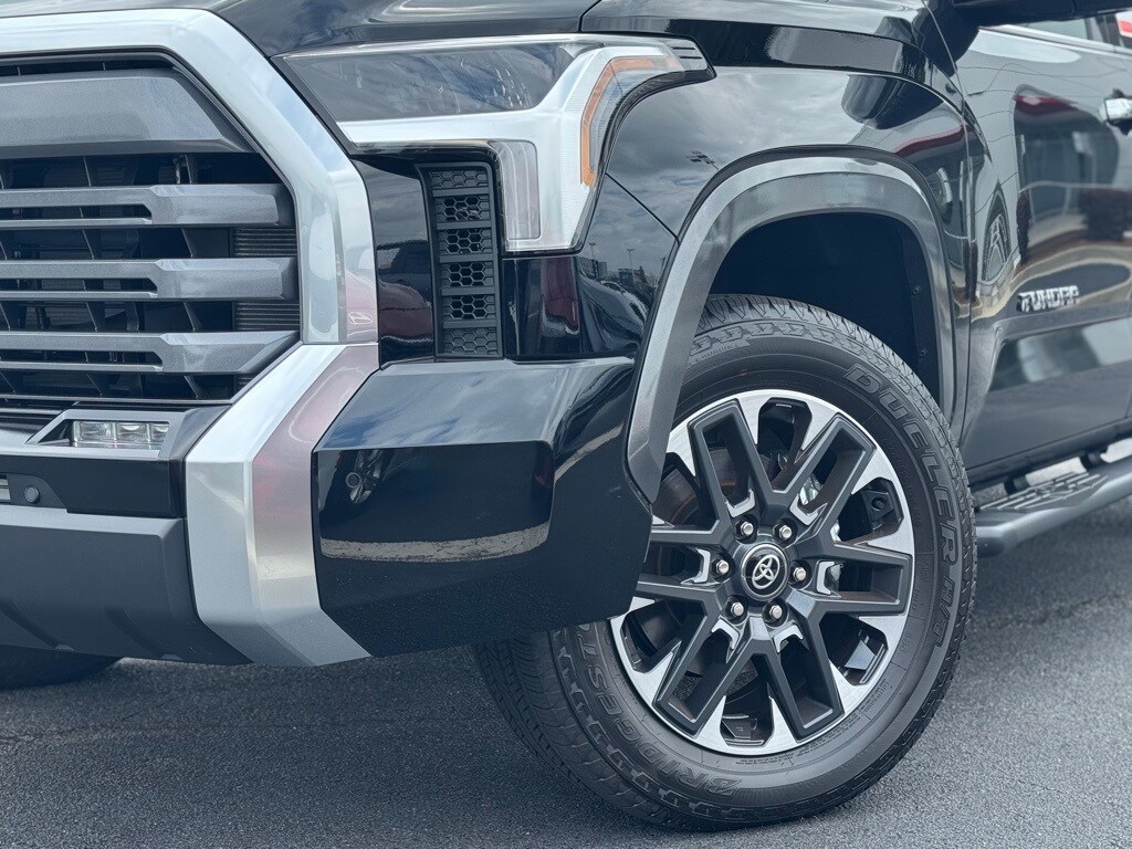 2025 Toyota Tundra Limited photo 4