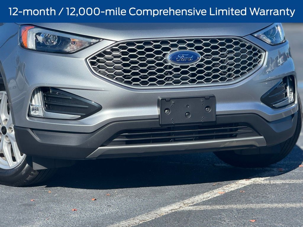 2023 Ford Edge SEL photo 4