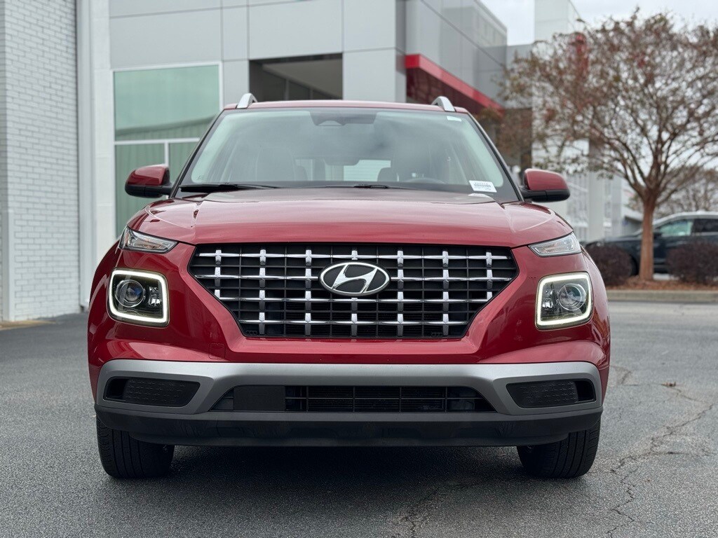 Used 2023 Hyundai Venue Limited SUV