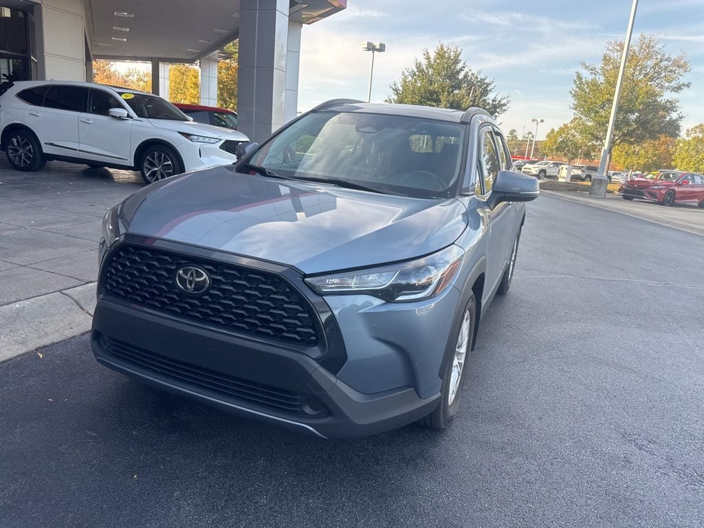 Used 2024 Toyota Corolla Cross LE SUV